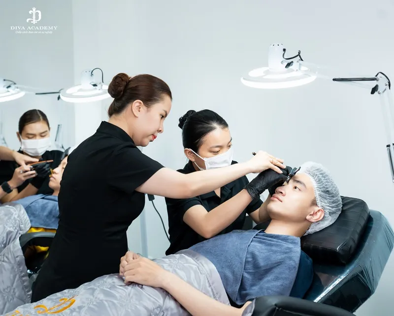 co-so-vat-chat-diva-academy-21